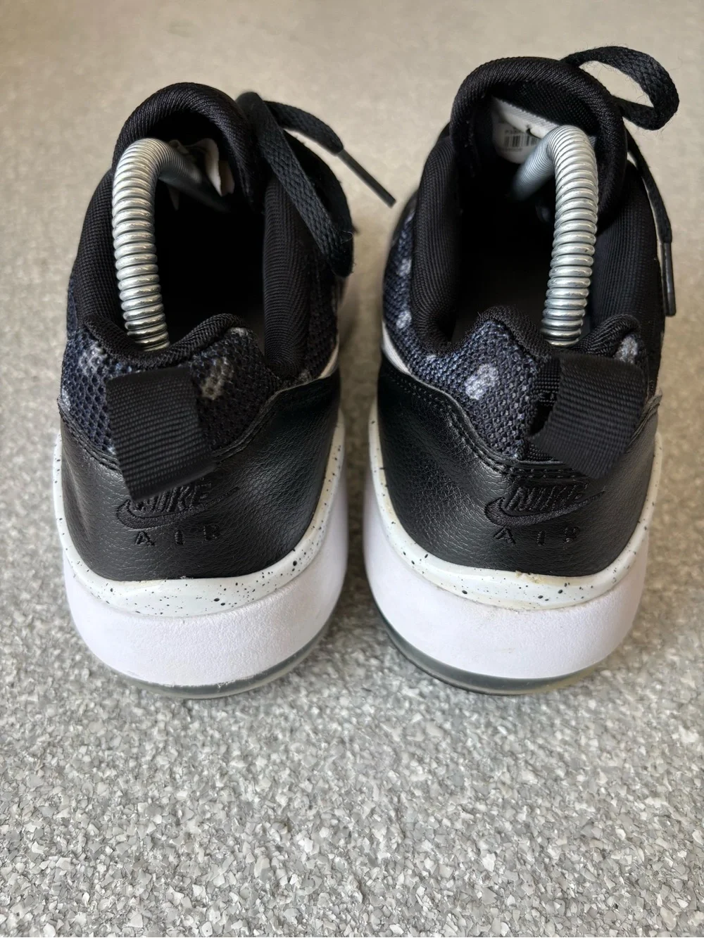 Nike these air